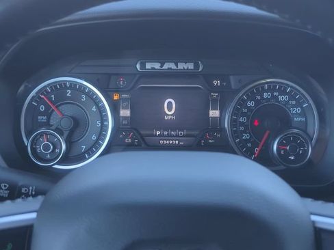 Used 2022 RAM 1500 Big Horn AWD/4WD image 16