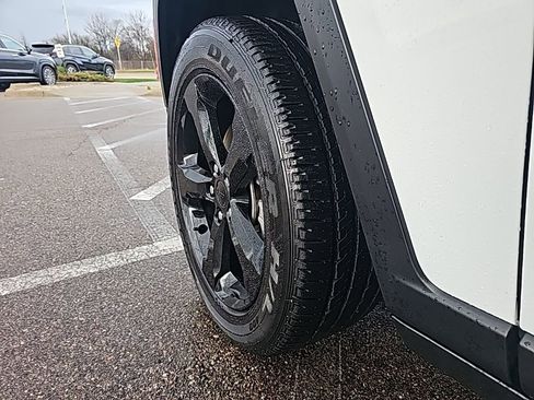 Used 2024 Jeep Grand Cherokee L Laredo AWD/4WD image 41