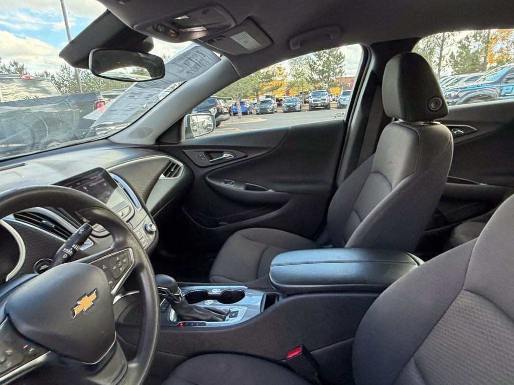 Used 2024 Chevrolet Malibu LT FWD image 20