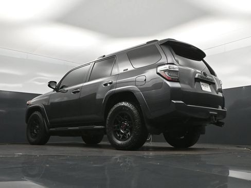 Used 2021 Toyota 4Runner SR5 Premium w/ Moonroof Package RWD image 40