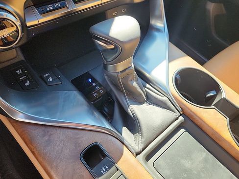 New 2025 Lexus LX 600 4WD w/ Luxury Package image 8