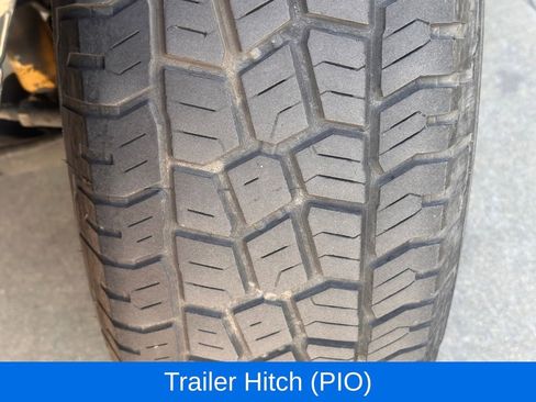 Used 2018 Nissan Frontier Desert Runner image 3