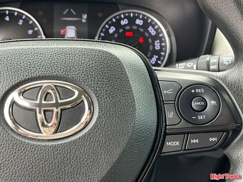 Certified 2020 Toyota RAV4 XLE w/ Convenience Package FWD image 24