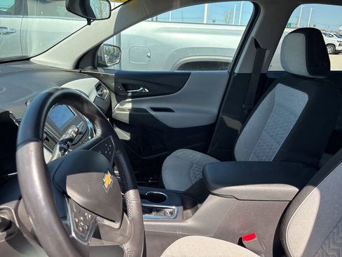 Certified 2022 Chevrolet Equinox LT w/ Driver Convenience Package AWD/4WD image 23