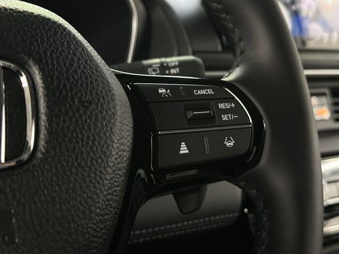 New 2025 Honda Pilot Touring image 29