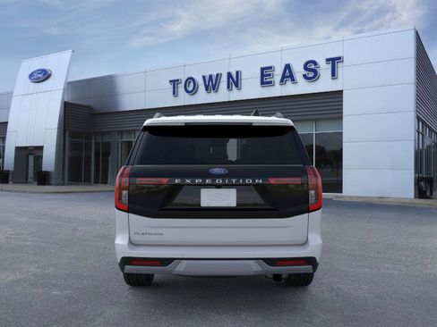 New 2026 Ford Expedition Platinum AWD/4WD image 5