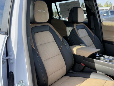 New 2026 Chevrolet Equinox ACTIV w/ Convenience Package III image 21