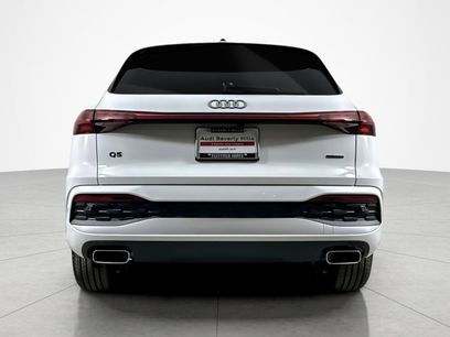 Used 2025 Audi Q5 Premium w/ Convenience Package