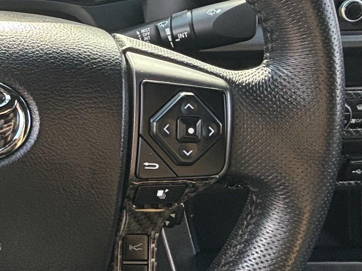 Used 2021 Toyota Tacoma TRD Off-Road w/ Technology Package RWD image 26