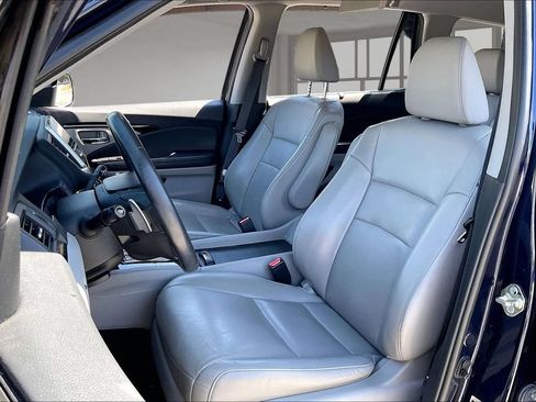 Used 2017 Honda Pilot Touring image 20