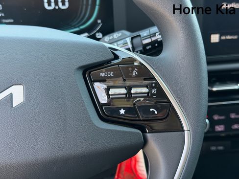 New 2026 Kia Niro LX FWD image 13