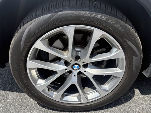Used 2025 BMW X5 xDrive40i w/ Premium Package AWD/4WD image 14