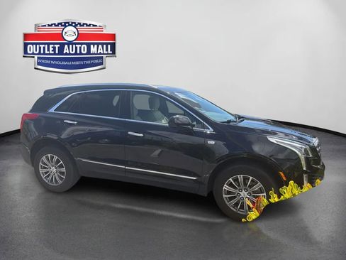 Used 2019 Cadillac XT5 Luxury FWD image 1