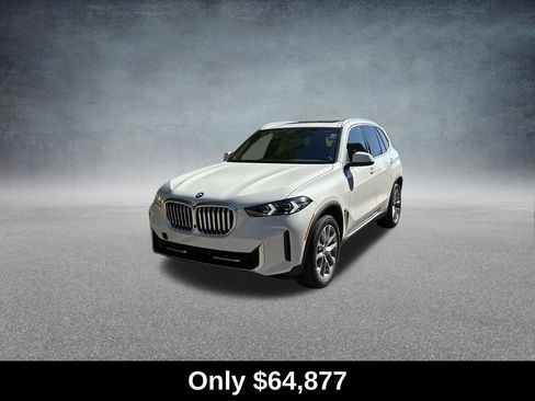 Used 2026 BMW X5 xDrive40i w/ Parking Assistance Package AWD/4WD image 4