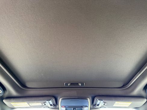 Used 2025 Subaru Forester Premium AWD/4WD image 27