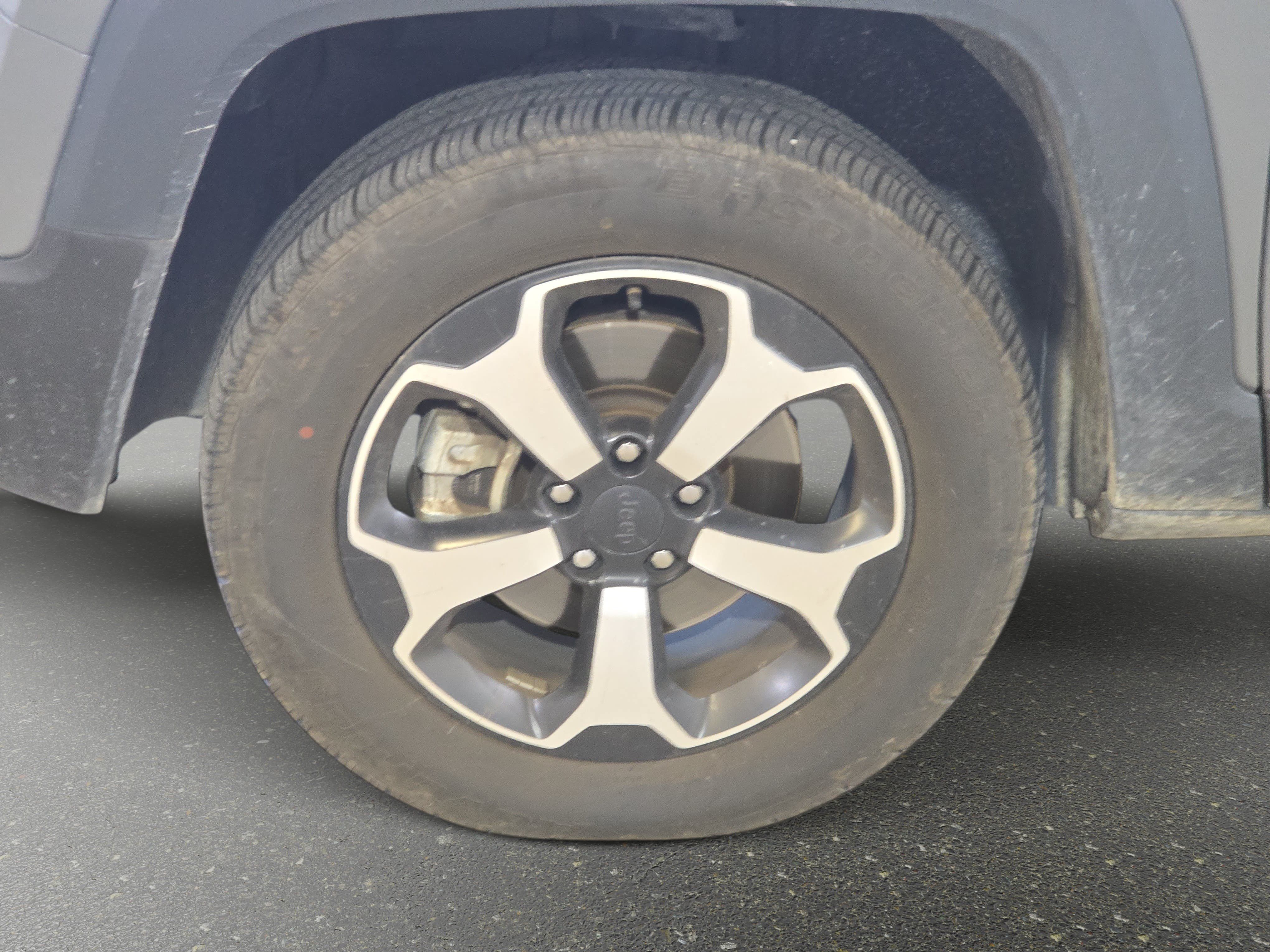 Used 2021 Jeep Renegade Trailhawk AWD/4WD image 12