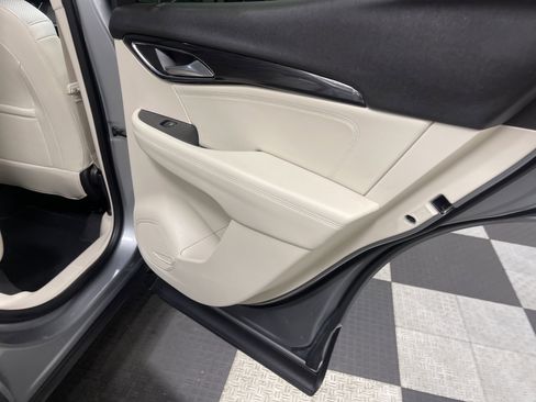 Used 2023 Buick Envision Preferred image 19