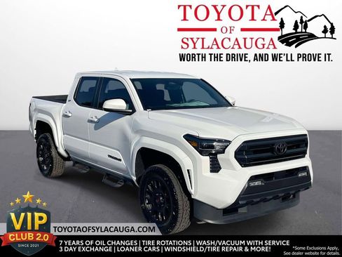 Used 2026 Toyota Tacoma SR5 RWD image 1