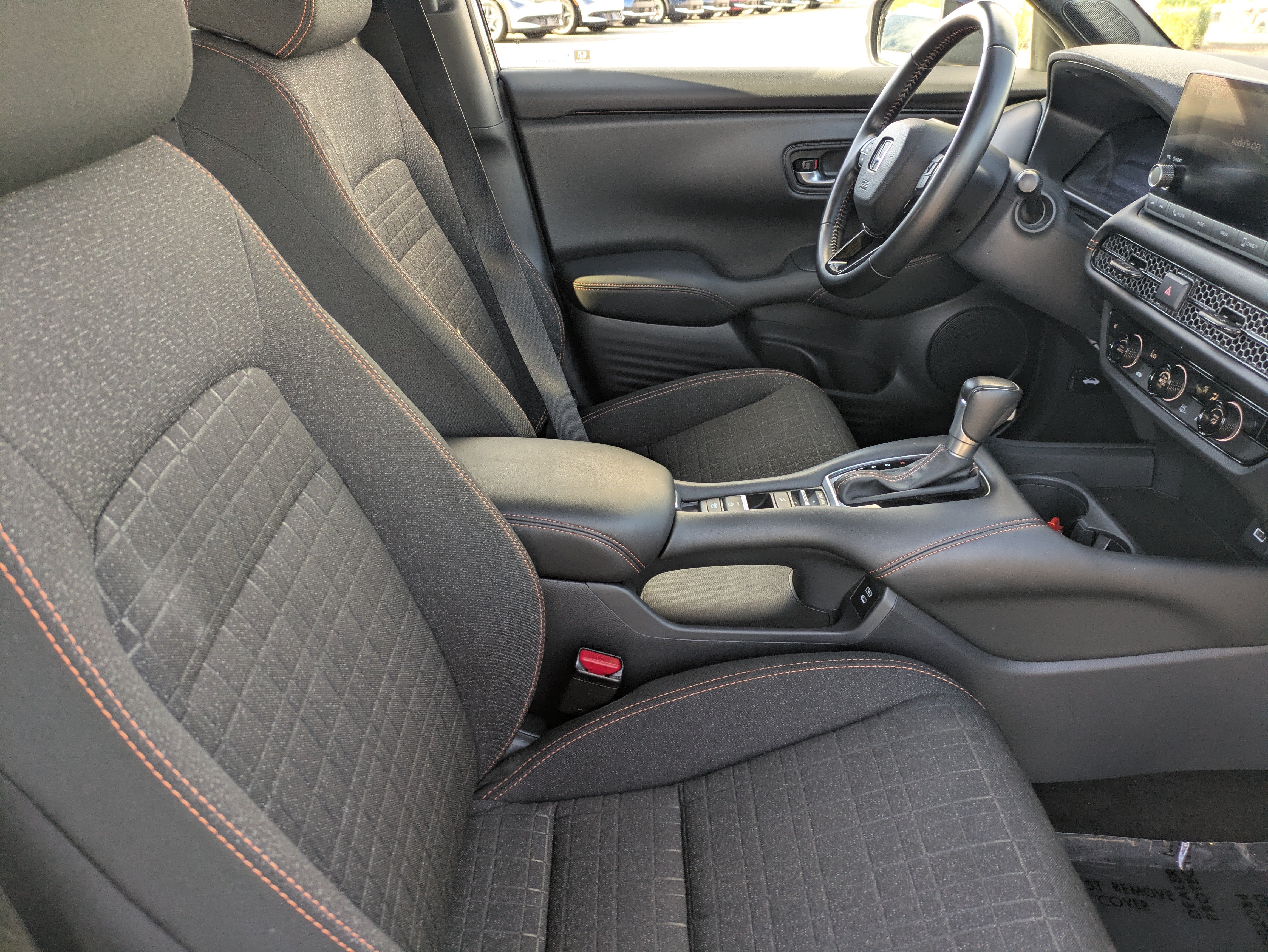 Used 2025 Honda HR-V Sport image 12