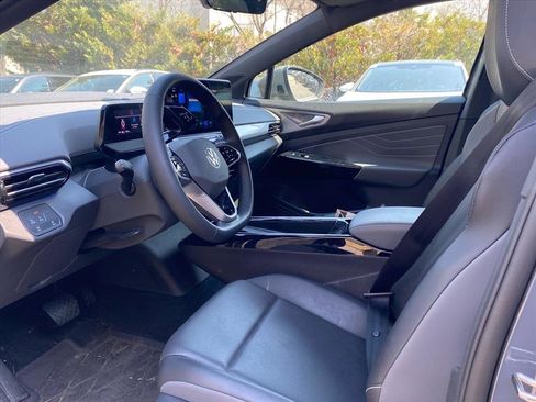 Used 2023 Volkswagen ID.4 Pro S image 9