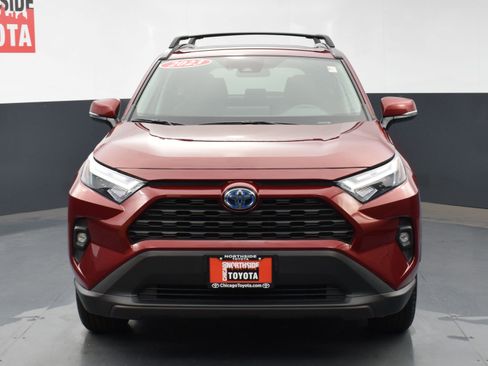 Used 2023 Toyota RAV4 XLE Premium image 7