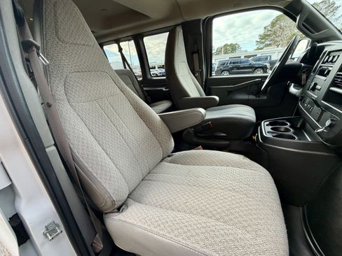 Used 2024 Chevrolet Express 3500 LS image 47