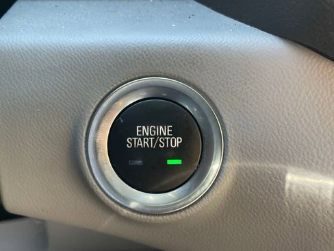 Certified 2021 GMC Terrain SLE w/ Driver Convenience Package AWD/4WD image 34