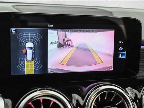 Certified 2023 Mercedes-Benz EQB 350 4MATIC SUV w/ Exclusive Package image 15