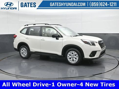 Used 2023 Subaru Forester image 1