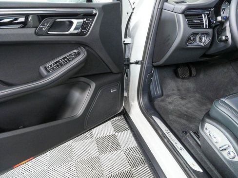 New 2026 Porsche Macan S AWD/4WD image 8