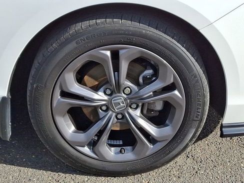 Certified 2023 Honda Accord EX image 8