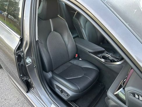 Used 2023 Toyota Camry XSE w/ Cold Weather Package image 15