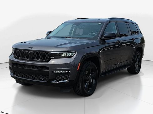 Used 2023 Jeep Grand Cherokee L Limited w/ Luxury Tech Group II AWD/4WD image 11