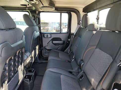 Used 2021 Jeep Gladiator Mojave w/ LED Lighting Group image 10