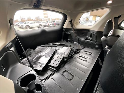 Used 2024 Honda Pilot Elite image 17