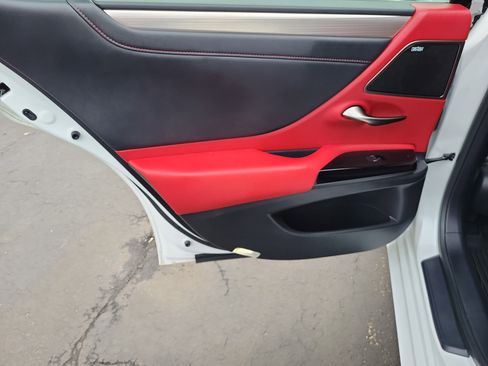 Used 2024 Lexus ES 350 F Sport image 12