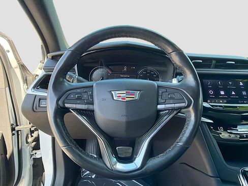 Used 2021 Cadillac XT6 Sport image 39