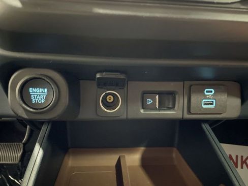 Used 2022 Ford Maverick Lariat w/ Equipment Group 500A Standard AWD/4WD image 18