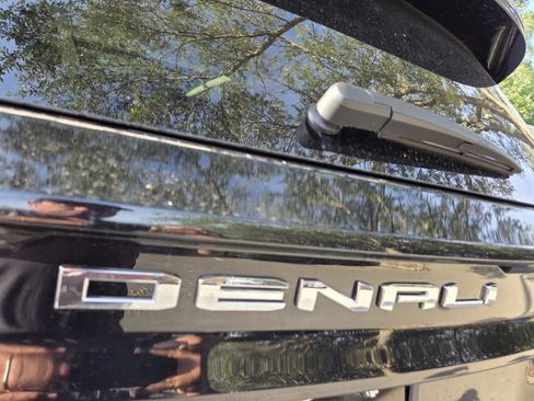 Used 2024 GMC Acadia Denali w/ Super Cruise Package AWD/4WD image 4