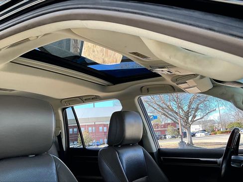 Used 2016 Lexus GX 460 w/ Premium Package image 12