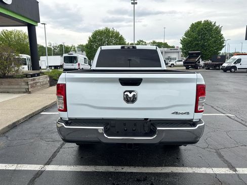 Used 2024 RAM 3500 Tradesman w/ Chrome Appearance Group AWD/4WD image 8