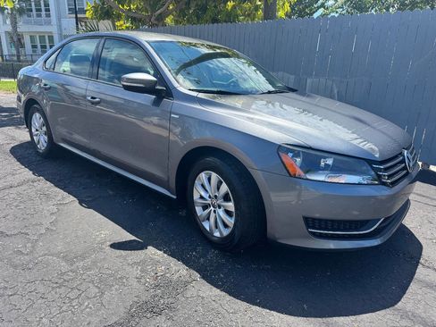 Used 2015 Volkswagen Passat 1.8T Wolfsburg Edition image 1