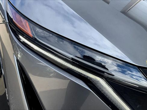 Used 2023 Nissan Ariya FWD image 26