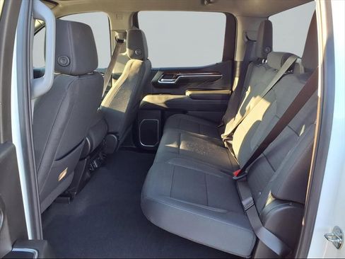 Used 2023 GMC Sierra 1500 SLE image 22