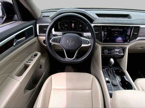 Used 2022 Volkswagen Atlas SE AWD/4WD image 6
