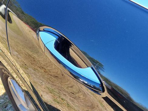 Used 2019 INFINITI QX30 image 13