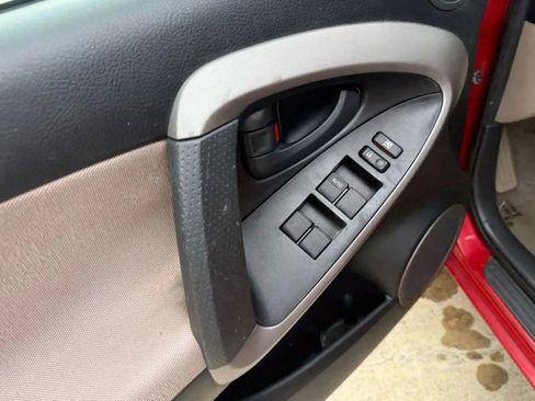 Used 2008 Toyota RAV4 2WD image 17