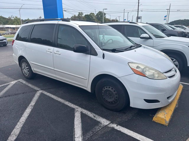 Used 2009 Toyota Sienna LE FWD image 5