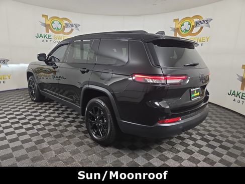 Used 2025 Jeep Grand Cherokee L Altitude AWD/4WD image 7