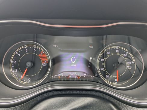 Used 2020 Jeep Cherokee Limited AWD/4WD image 15